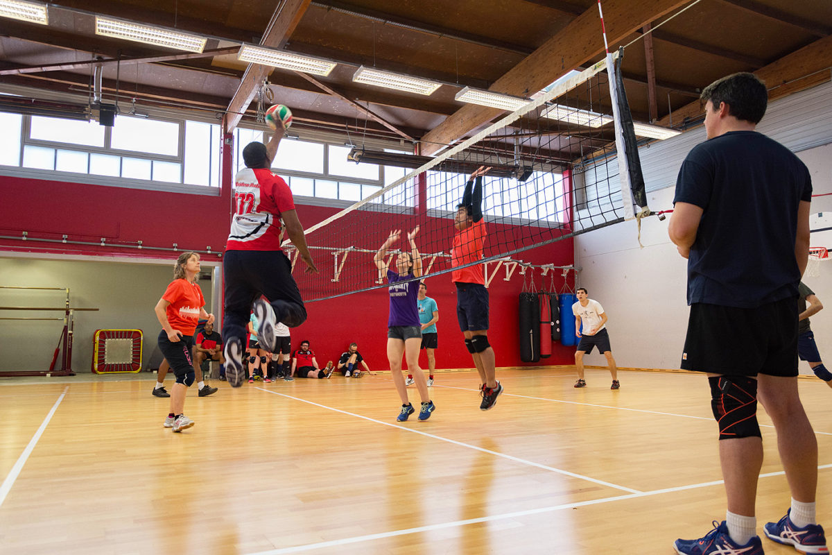ESC Volley-Ball à La Queue-en-Brie avec l'Entente Sportive Caudacienne